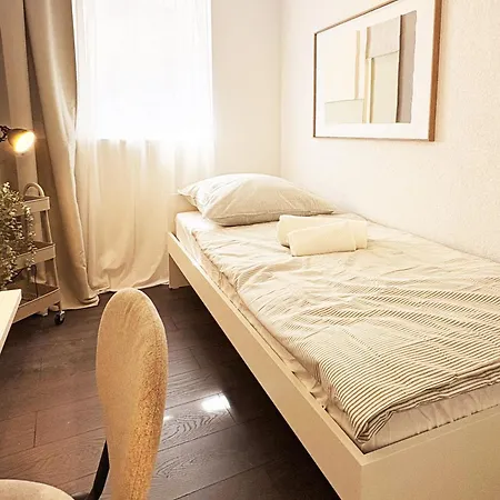 Zentrales Modernes 1-zimmer-apartment In Nahe Hockenheimring Mit Wlan, Arbeitsplatz & Kitchenette Apartamento Hockenheim